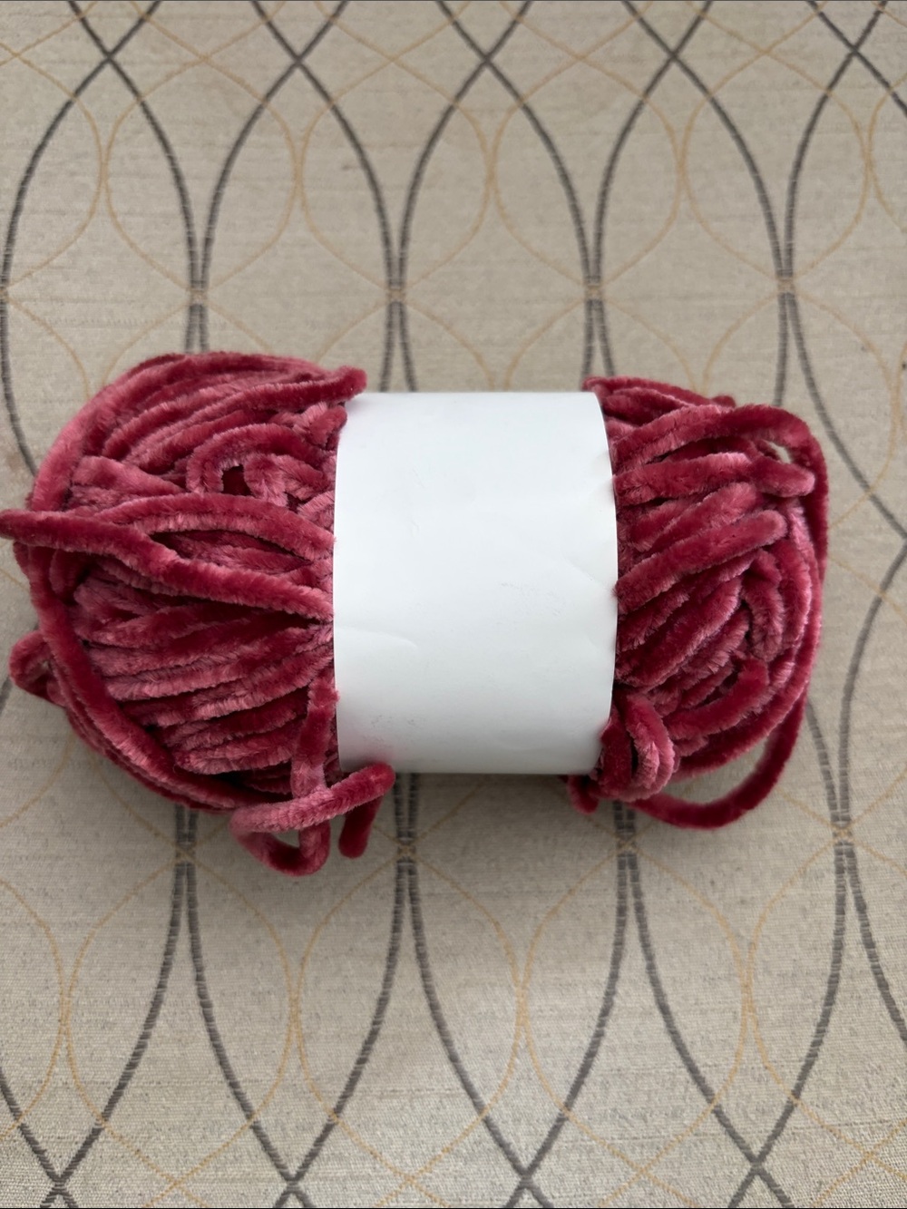 FREE with purchase! Plush Velvet Chenille Yarn - Dusty Burgundy Rose 60g
